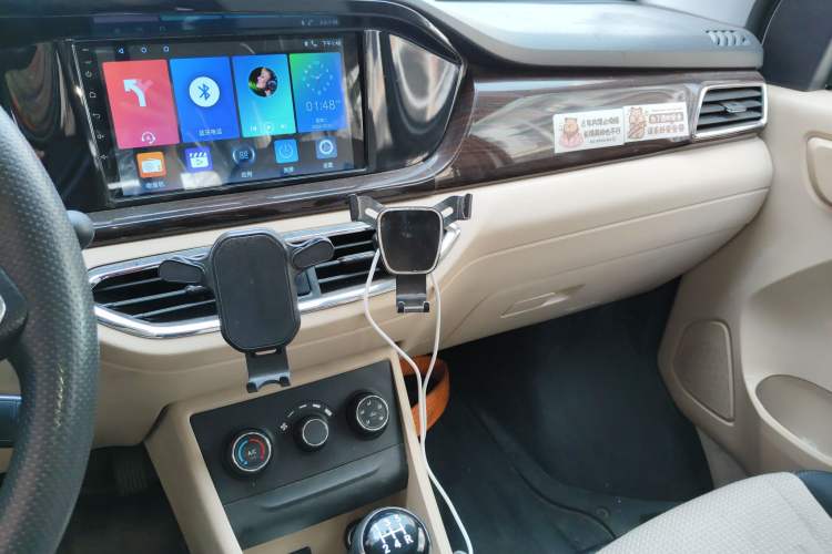 Used CHANGAN KUAYUE Xing V5 2021 1.6L Fortune-Attracting Edition Comfort Model DAM16KR