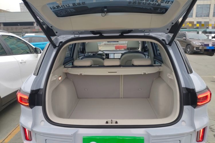 Used Geely Auto icon 2025 Linglong 1.5TD Ruyi Edition Trunk