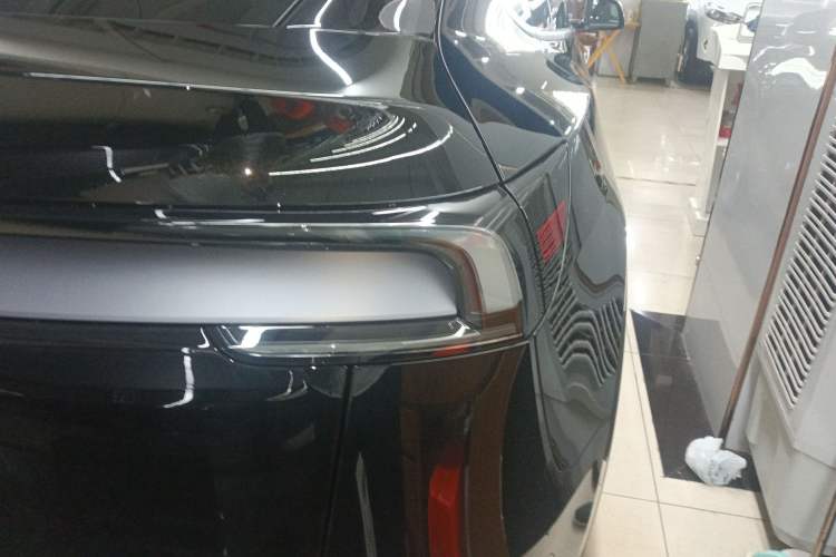 Used Tesla Model Y 2026 Facelifted Long-Range Rear-Drive Model Right Rear Taillight