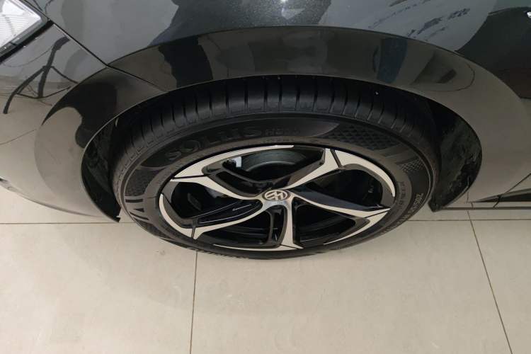 Used Volkswagen Sagitar 2025 300TSI DSG Excellence Edition Left Front Wheel Hub