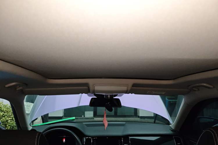 Used Skoda Kodiaq 2017 TSI380 7-Seater Four-Wheel-Drive Flagship Edition Headliner