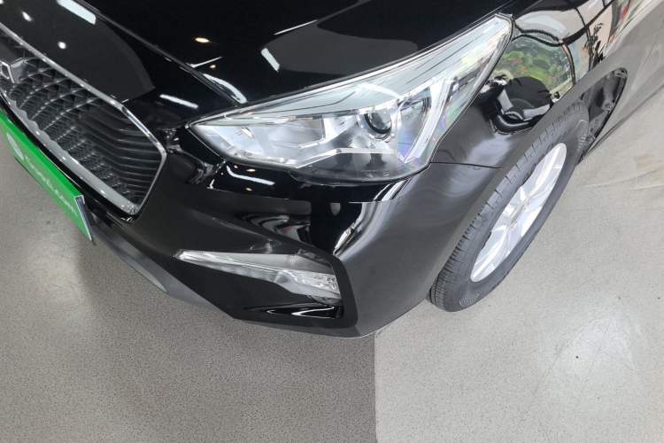 Used Haval M6 2018 Revised Version 1.5T DCT Two-Wheel Drive Elite Edition