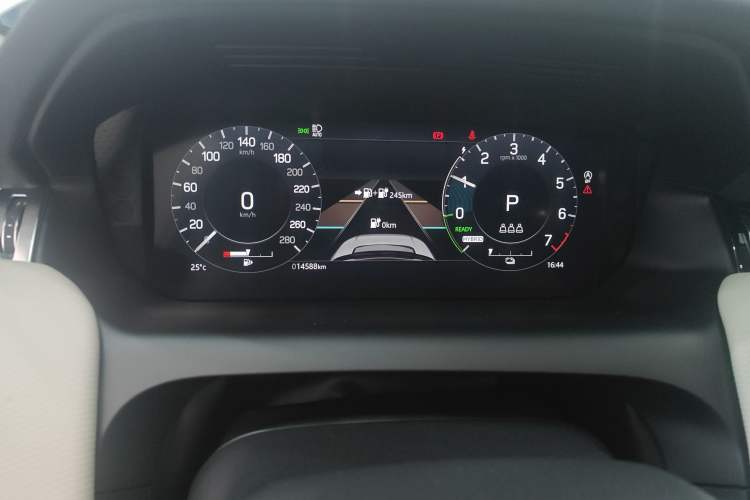 Used Land Rover Discovery Sport New Energy 2022 Facelifted P300e Plug-in Hybrid Electric Version
