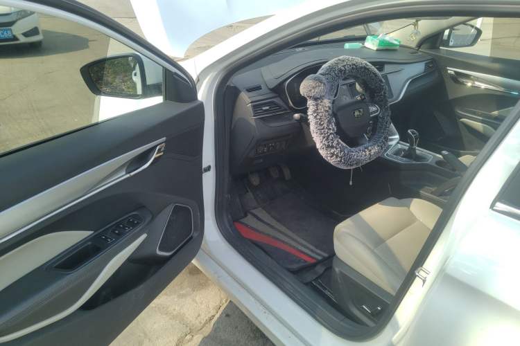 Used Geely Auto Binray 2018 14T Manual Binzhi Edition