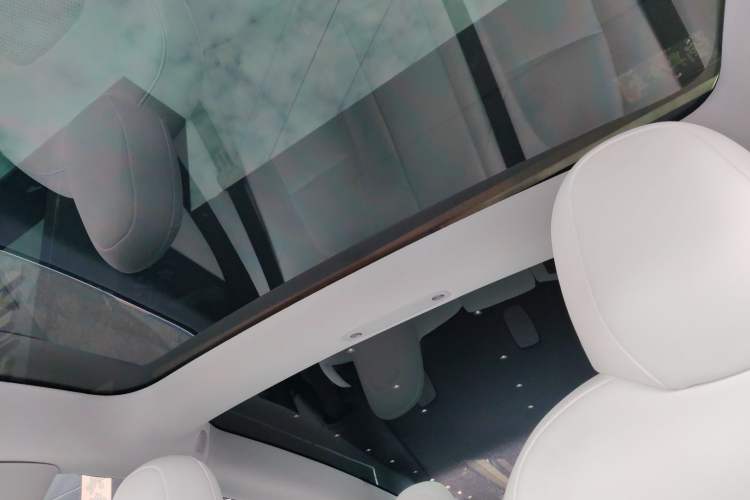 Used Tesla Model 3 2020 Long-Range Rear-Wheel-Drive Version