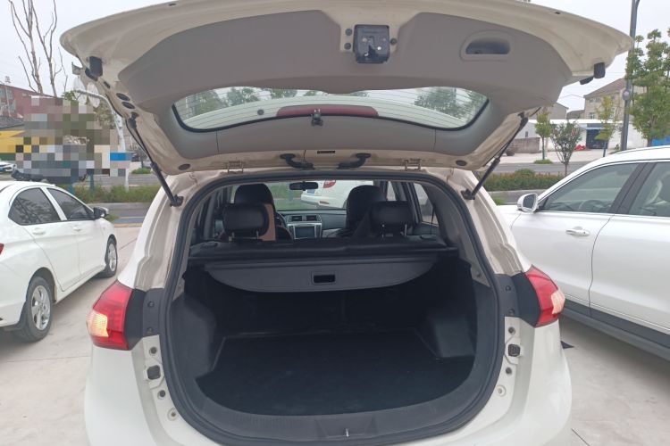 Used BAIC Senova X65 2015 2.0T Automatic Elite Model
