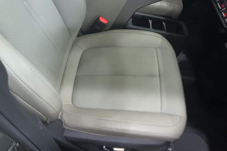 Used iCAR V23 2025 401 Two-Wheel Drive Advanced Edition Right Front Seat