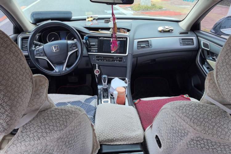 Used Honda Spirior 2015 2.0L Collector's Edition Center Console