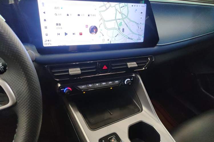 Used GAC Trumpchi GS3 2023 Shadow Speed 270T Dynamic Intelligence Edition Audio And AC Panel