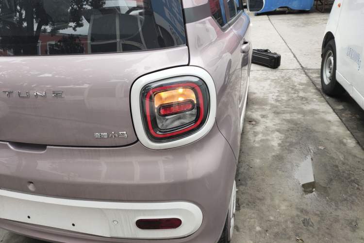 Used Bestune Pony 2026 222km Colorful Horse