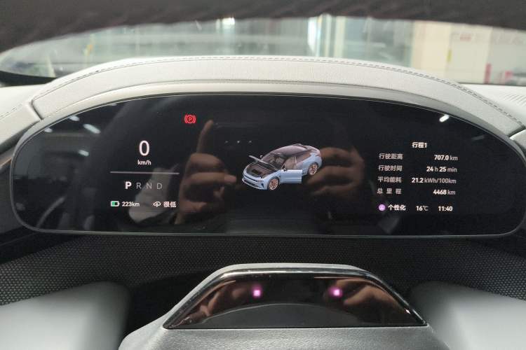 Used Zeekr 001 2025 YOU Edition 100 kWh All-Wheel Drive
