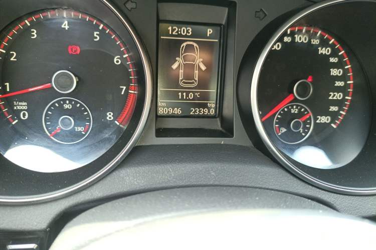 Used Volkswagen Golf GTI 2012 2.0 TSI GTI Odometer Close Up