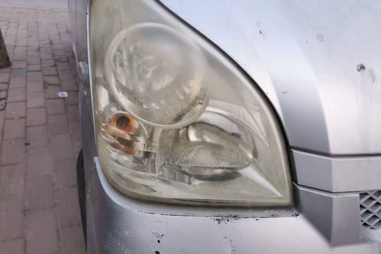 Used Wuling Rongguang 2011 1.2L Base Version
