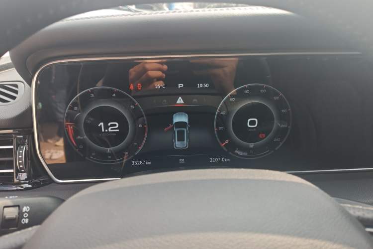 Used Hongqi HS5 2022 Revised Version 2.0T Smart Connect Flagship Edition
