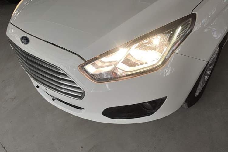 Used Ford Escort 2015 1.5L Automatic Comfort Edition