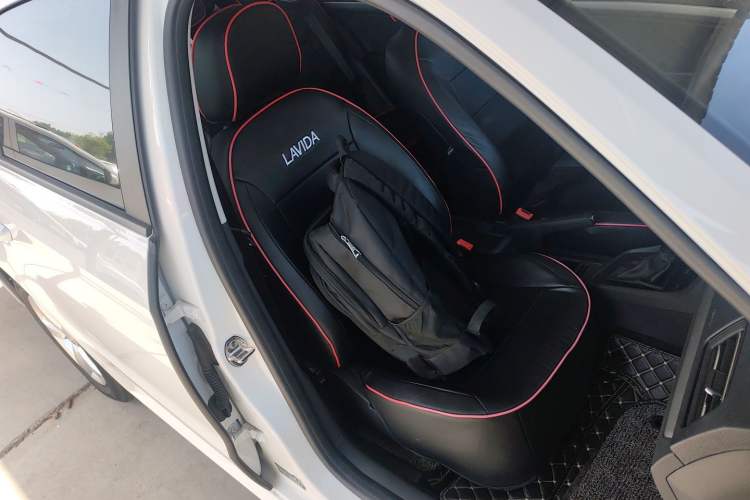 Used Volkswagen Lavida 2019 Lavida Start 1.5L Automatic Trendy Version China VI Standard
