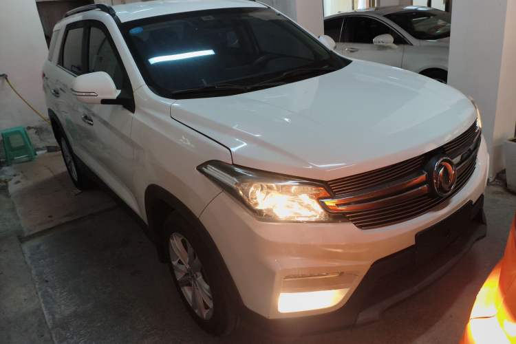 Used Dongfeng Fengon S560 2018 1.8L CVT Elite Model 7 Seats
