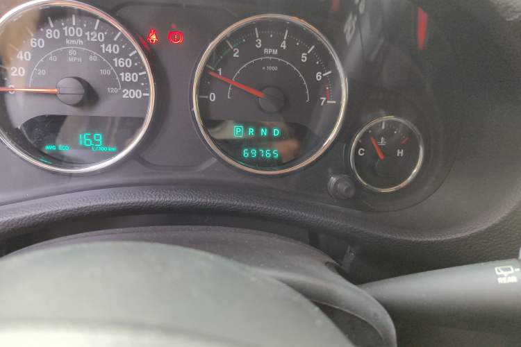 Used Jeep Wrangler 2014 3.0L Sahara Four-Door Edition