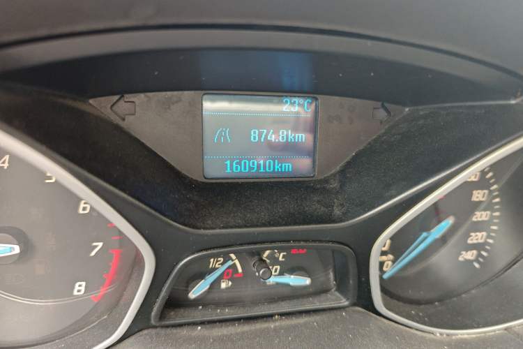 Used Ford Focus 2012 Sedan 1.6L Manual Comfort Model
