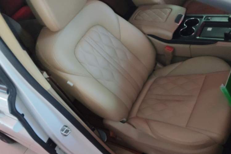 Used Buick GL8 2021 ES Land Cruiser 653T Luxury Edition
