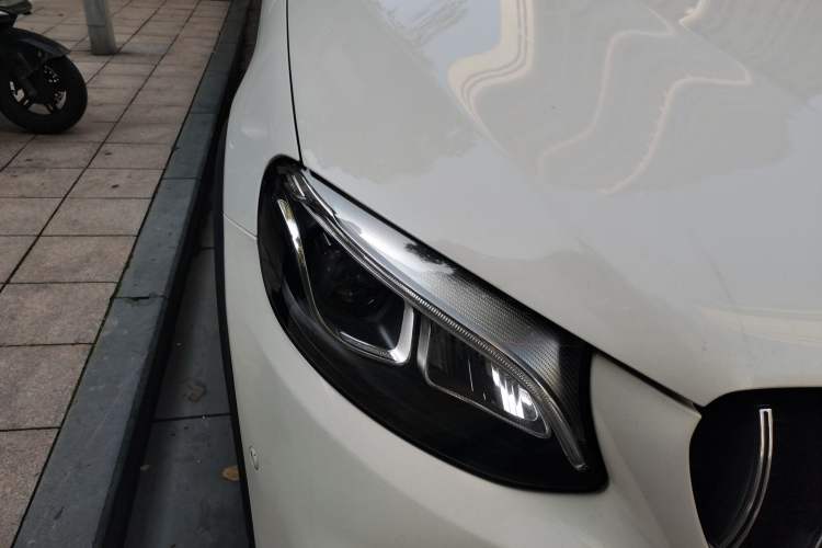 Used Mercedes-Benz GLC 2019 GLC 200 L 4MATIC Right Front Headlight