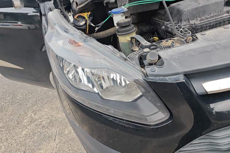 Used Ford Transit 2017 2.0T Gasoline Automatic Multi-Function Commercial Vehicle Mid-Drive Mid-Roof China V-standard