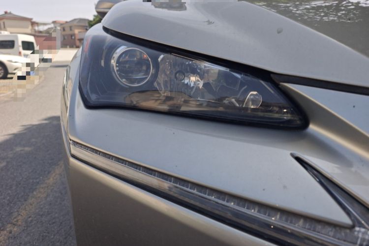 Used Lexus NX 2015 200 Front-Wheel Drive X-Trail SE Edition Right Front Headlight