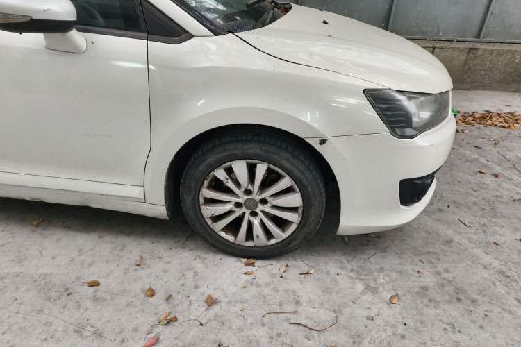 Used Citroen C-Quatre 2013 Hatchback 1.6L Automatic LeShang Model Right Front Wheel Hub