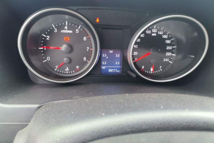 Used Haval H6 2014 Upgraded Model 1.5T Manual Two-Wheel Drive Elite Version
