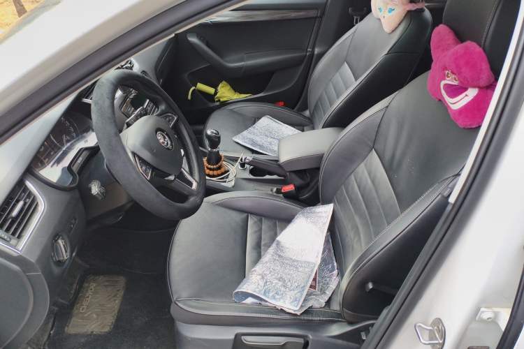 Used Skoda Octavia 2017 1.6L Manual Smart Drive Edition