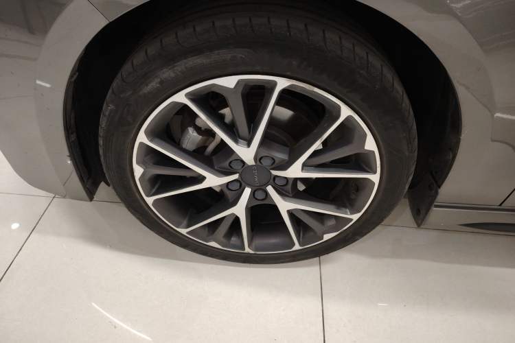 Used Lynk & Co 03 2021 1.5TD DCT Jing Champion Edition Left Front Wheel Hub