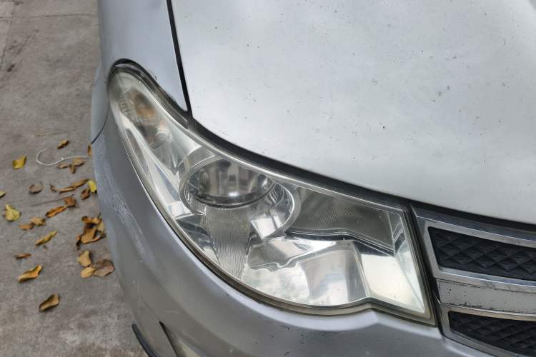Used Wuling Hongguang 2015 1.5L S Base Model China IV Right Front Headlight