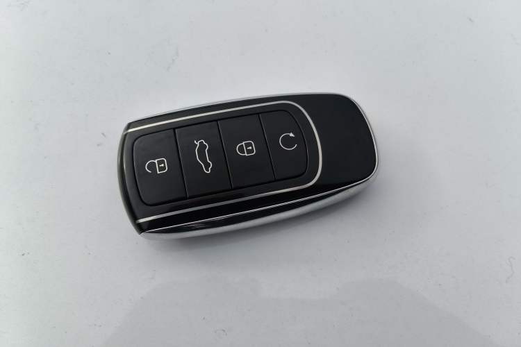 Used Chery Tiggo 9 2025 2.0T Automatic Two-Wheel Drive Luxury Edition 5 Seats Interior 1