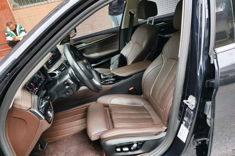 Used BMW 5 Series 2023 530Li Luxury Edition Premium Package