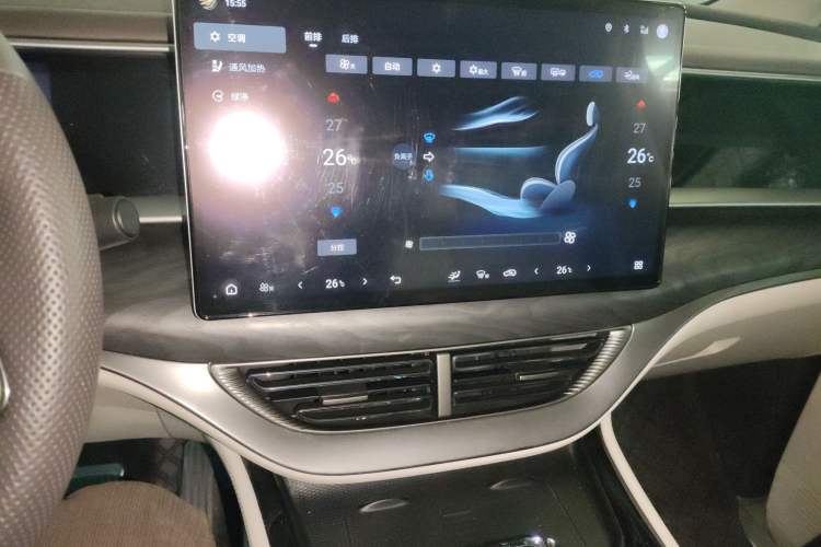 Used Denza D9 2024 DM-i 1050 Luxury Model