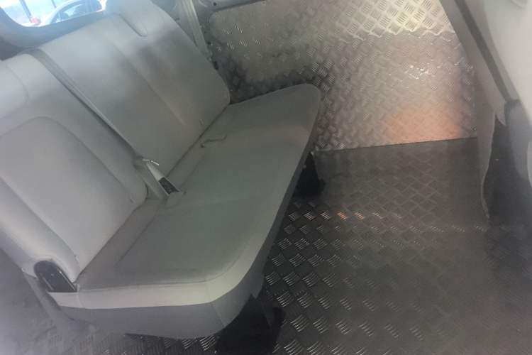 Used SAIC MAXUS Dana V1 2025 Low-Roof Multi-Function Version 42 kWh Left Rear Seat