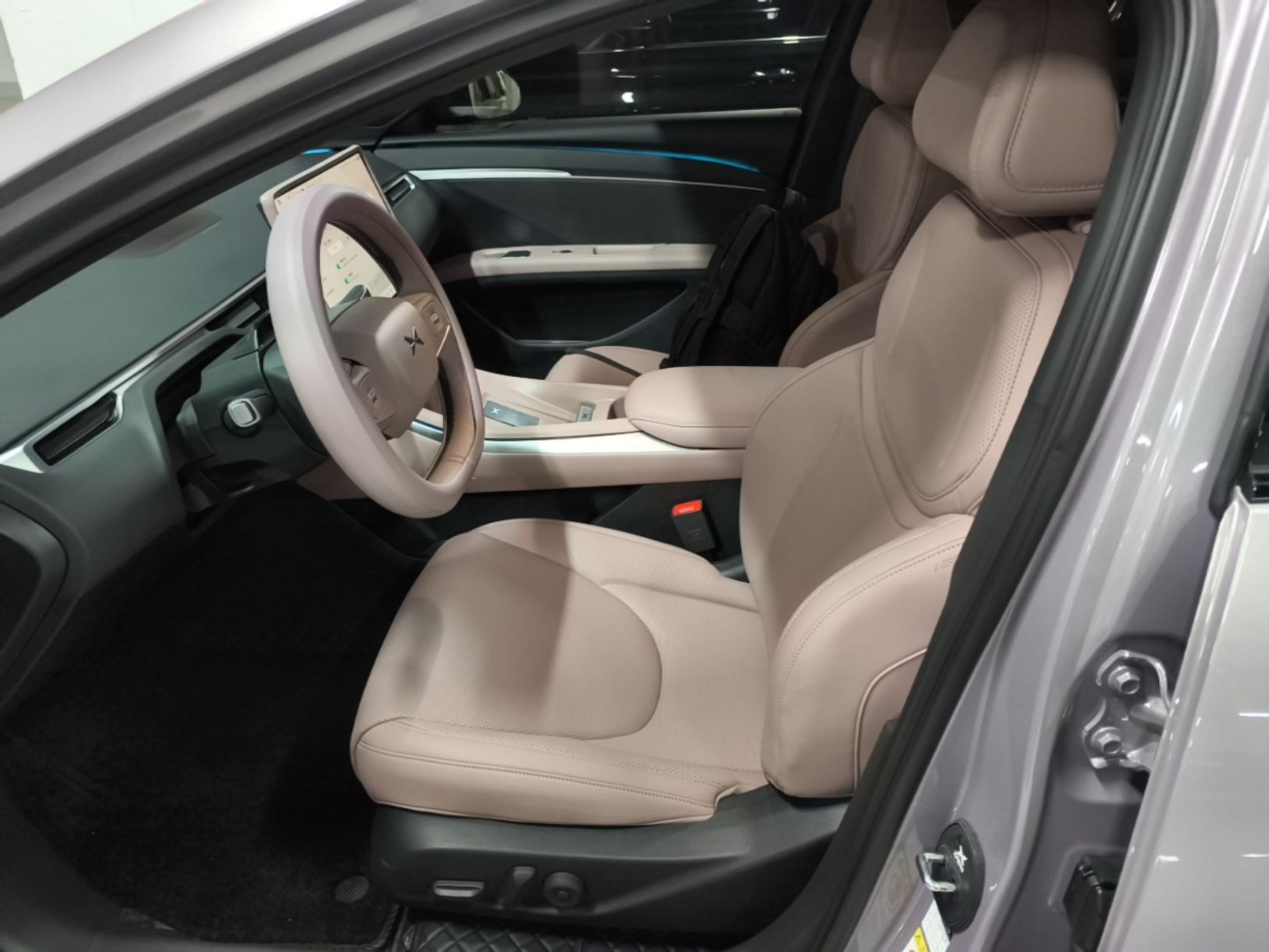 Vordere Reihe im Auto