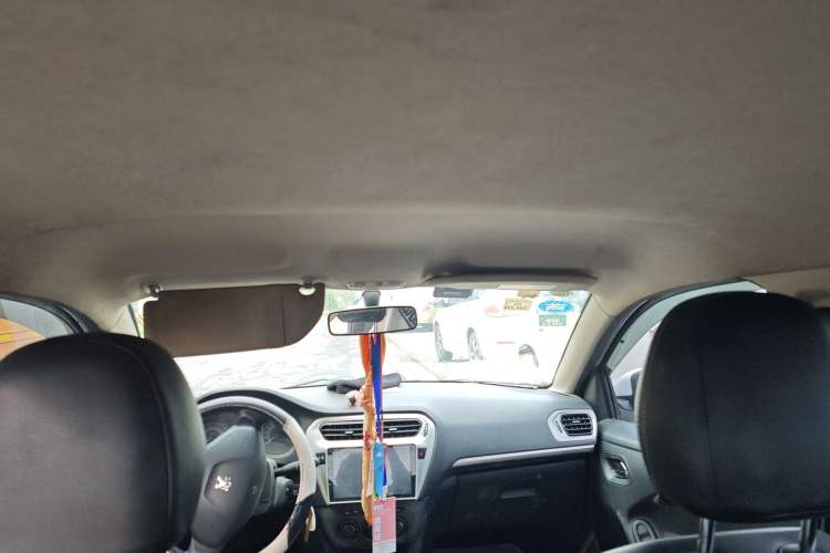 Used Peugeot 301 2014 1.6L Manual Comfort Edition Headliner