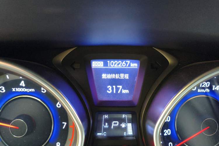 Used Hyundai Elantra (5th Generation / Langdong) 2013 1.6L Automatic Luxury Model Odometer Close Up