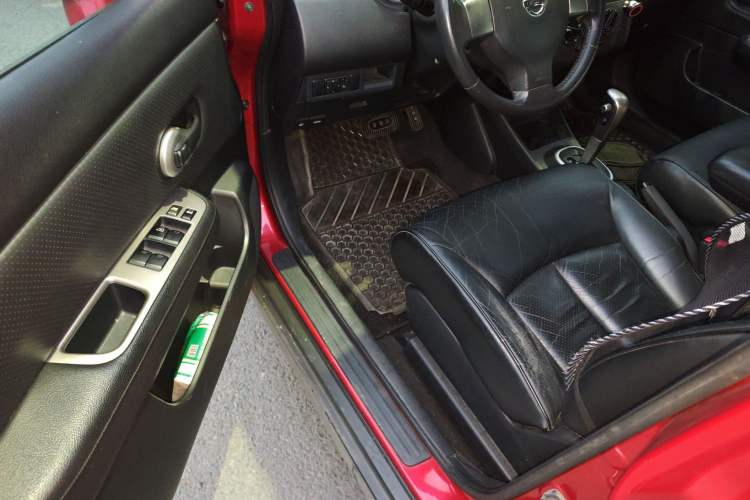 Used Nissan Tiida 2006 1.6 GE AT Driver Seat