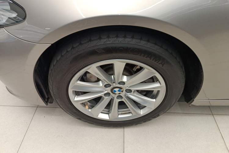 Used BMW 5 Series 2014 520i Elegant Edition