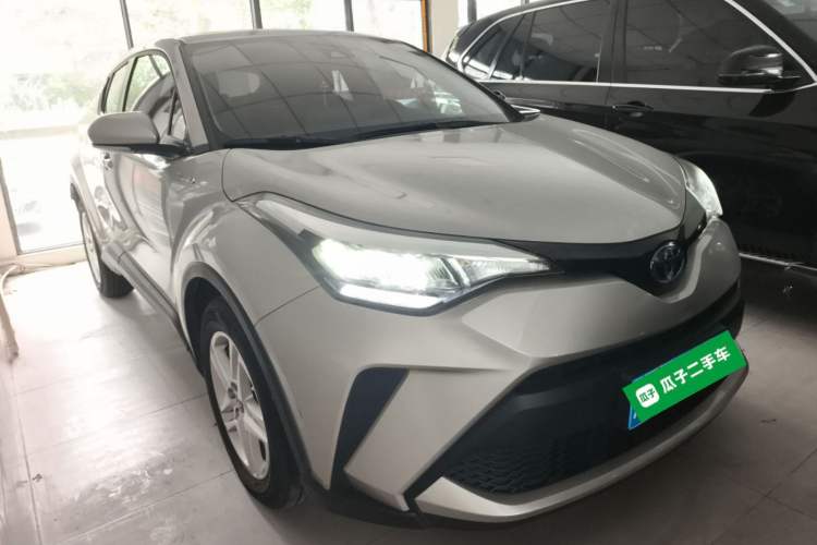 Used Toyota C-HR 2023 2.0L Smart Electric Hybrid Dual-Engine Comfort Version