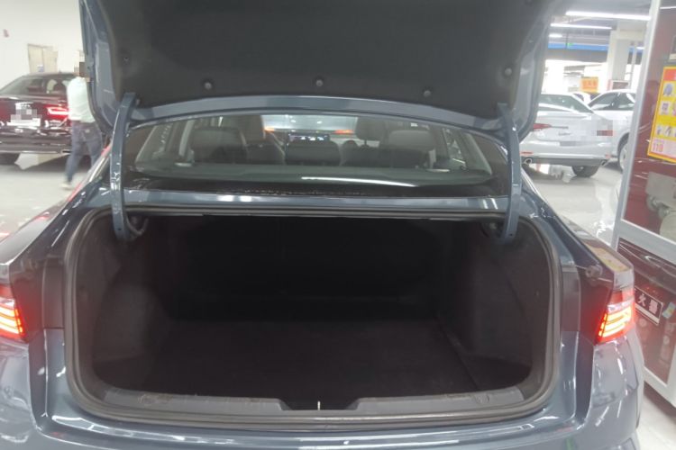 Used Geely Auto Preface 2021 2.0TD Luxury Version Trunk
