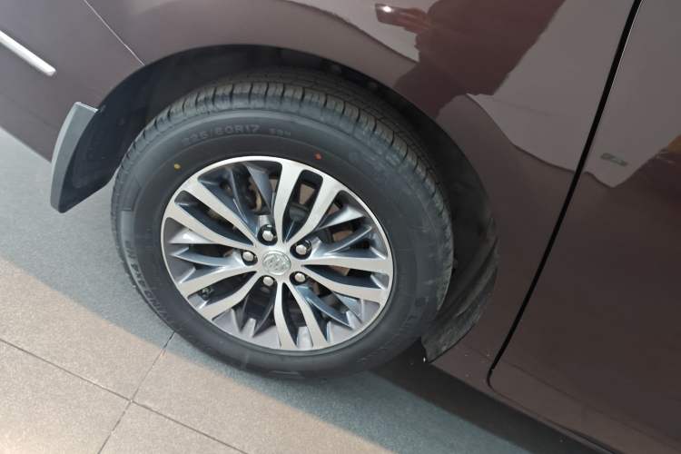 Used Buick GL8 2017 ES 28T Luxury Model China V Standard