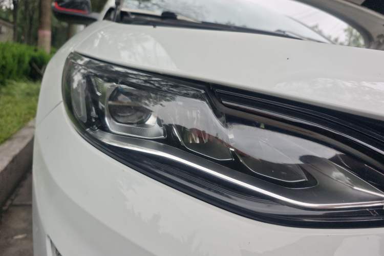 Used Chevrolet Malibu XL 2021 Redline 550T Automatic RuiLian Edition Right Front Headlight