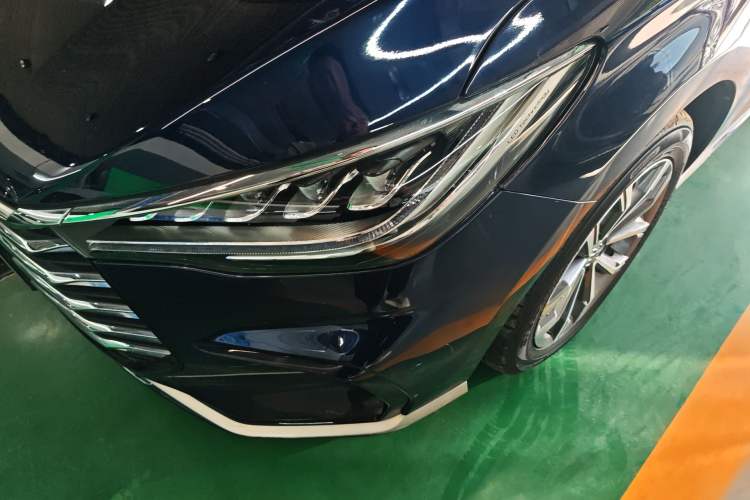 Used BYD Song MAX 2021 Upgraded Model 1.5T Automatic Prestige 7-Seater Left Front Headlight