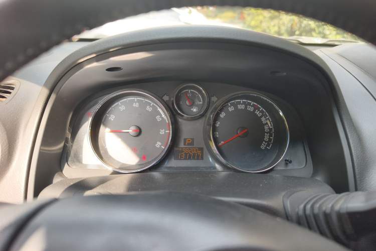 Used Opel Antara 2012 2.4L 4x4 Luxury Edition
