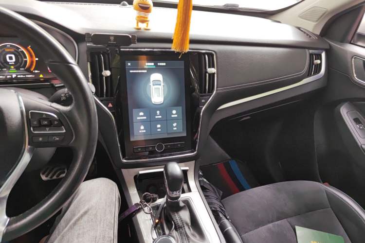 Used Roewe RX5 New Energy 2017 eRX5 50T Hybrid Connected Prestige Flagship Edition
