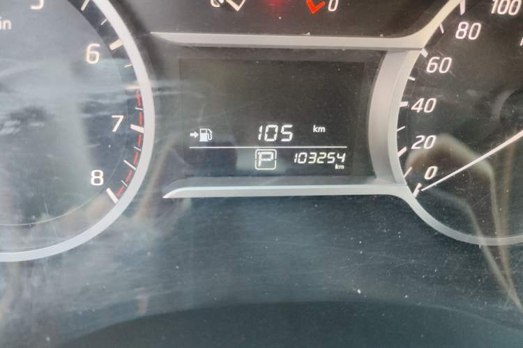 Used Nissan Lannia 2020 1.6L CVT Cool Edition Odometer Close Up