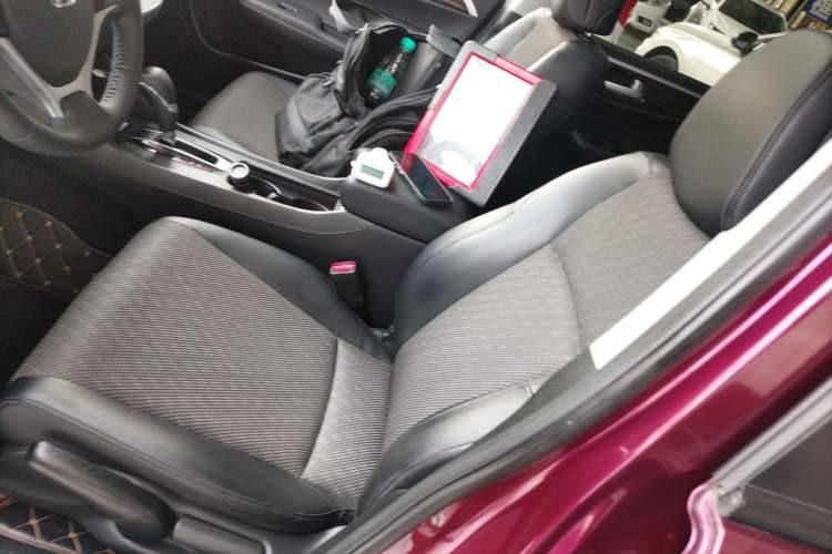 Used Honda Jade 2017 1.8L automatic Comfort version 5 seats